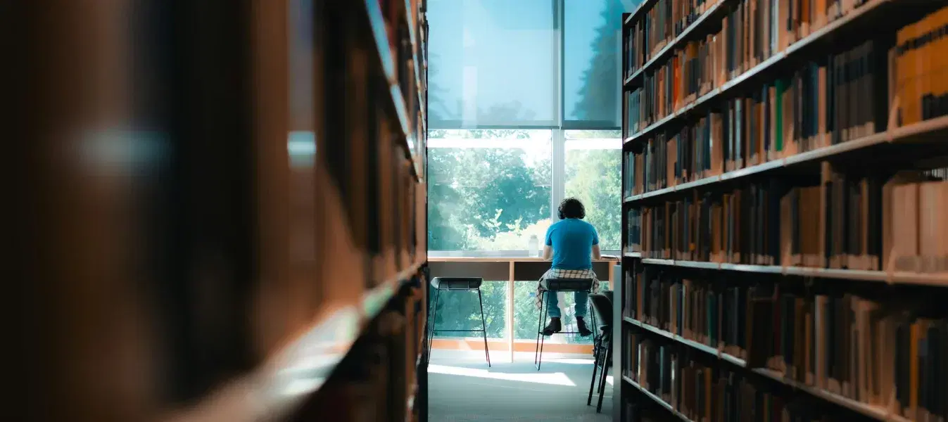 Hvad er spaced repetition – og hvordan styrker det din hukommelse?