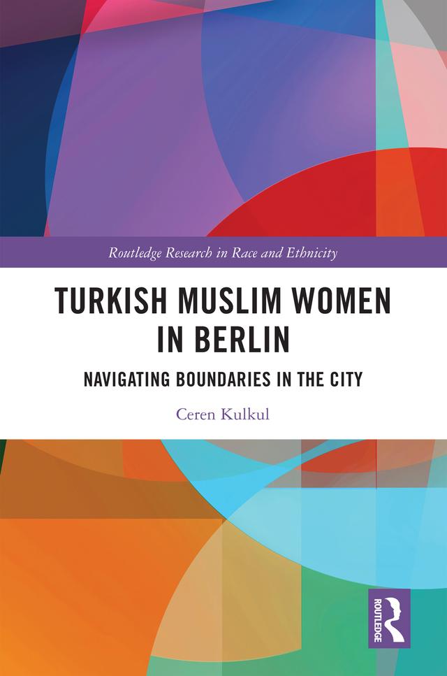 Turkish Muslim Women in Berlin by Ceren Kulkul