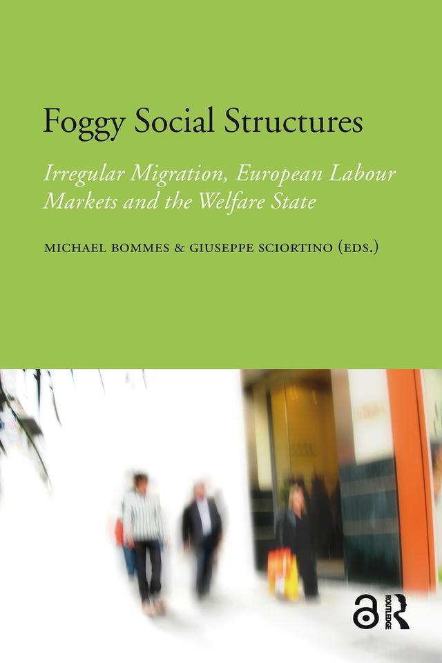 Foggy Social Structures by Giuseppe Sciortino