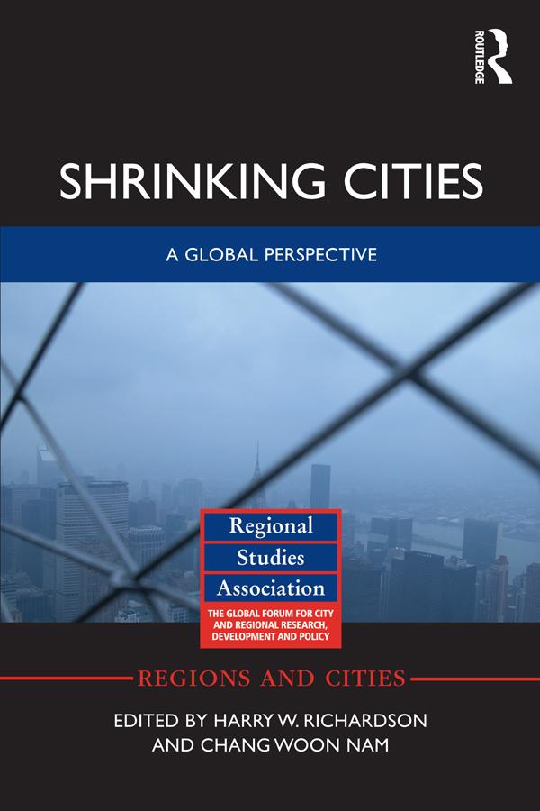 Shrinking Cities by Chang Woon Nam, Harry W. Richardson