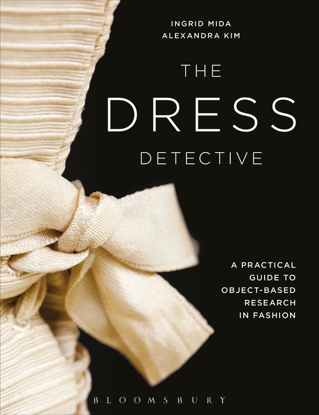 The Dress Detective by Ingrid E. Mida, Alexandra Kim